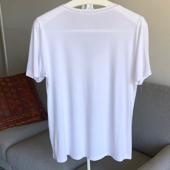 Tristan Classic White V-Neck Tee - Picture 2 of 15